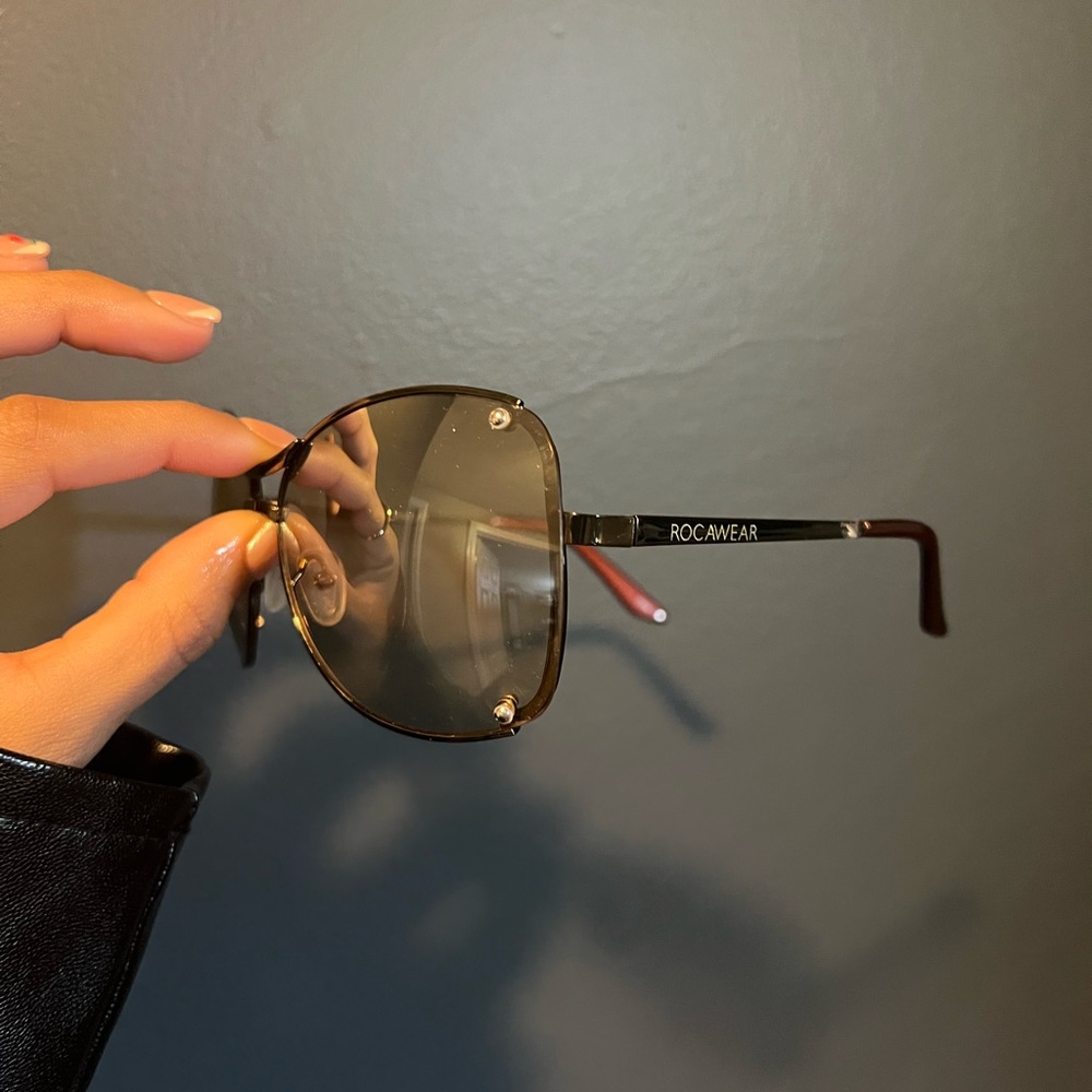 Sunglasses - Picture 2 of 4